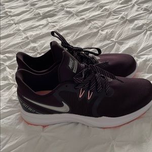 Nike Training In Season TR8 - Wine color sz 8